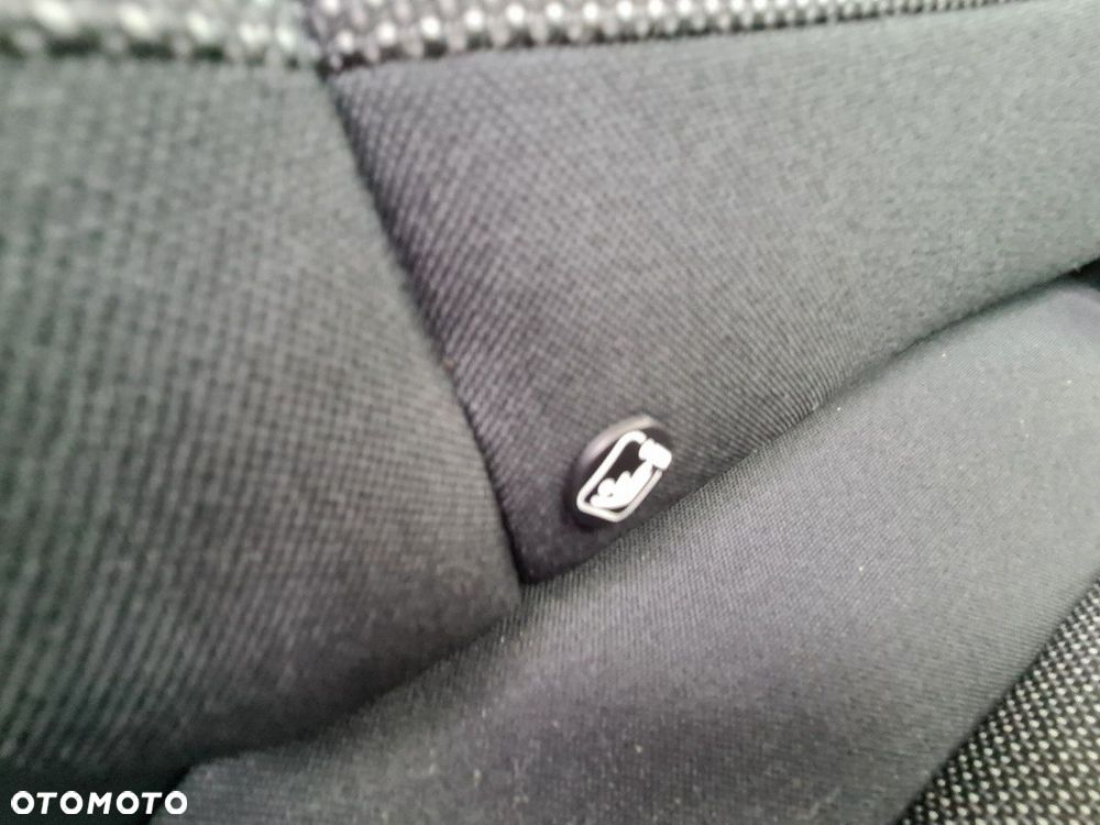 Citroën C3 1.2 PureTech Shine EAT6 - 31