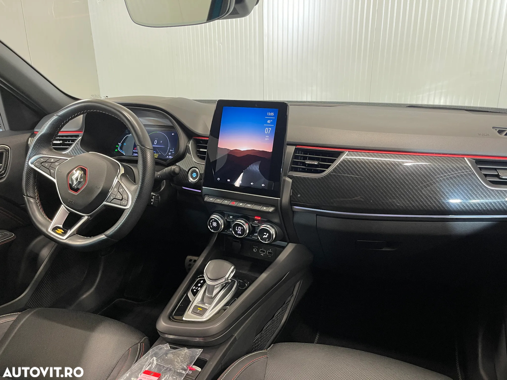 Renault Arkana E-TECH Hybrid RS Line - 9
