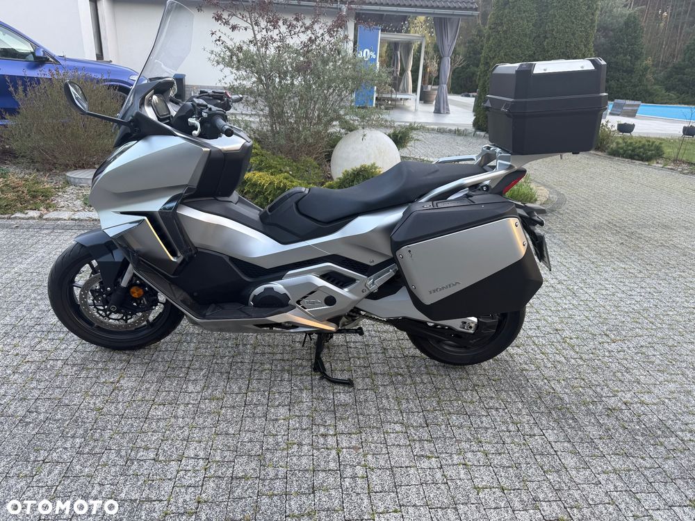 Honda NSS - 4