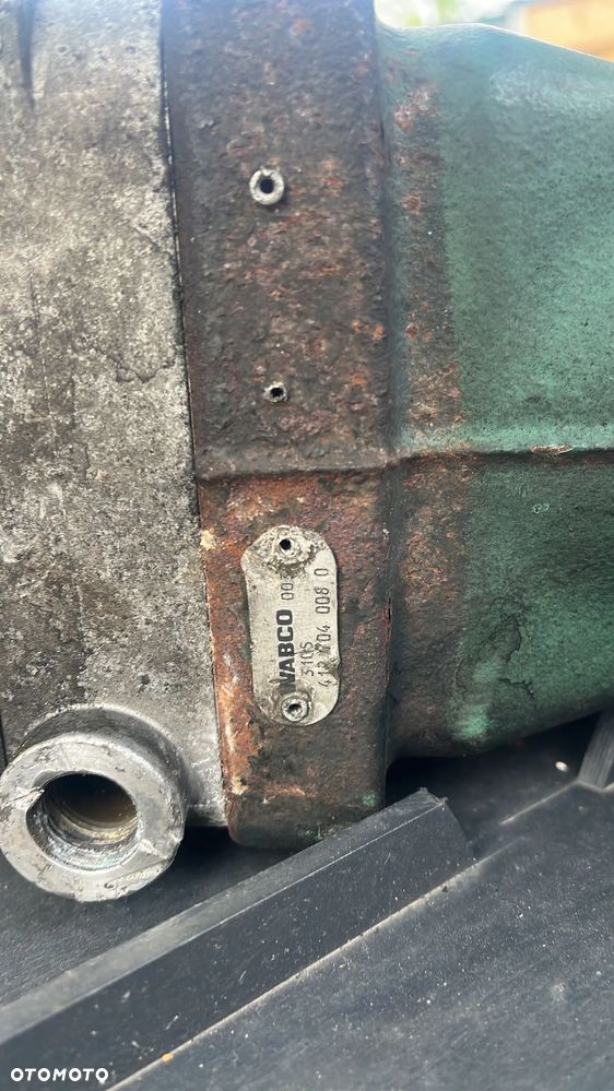 Kompresor sprężarka powietrza Volvo WABCO 4127040080 - 2