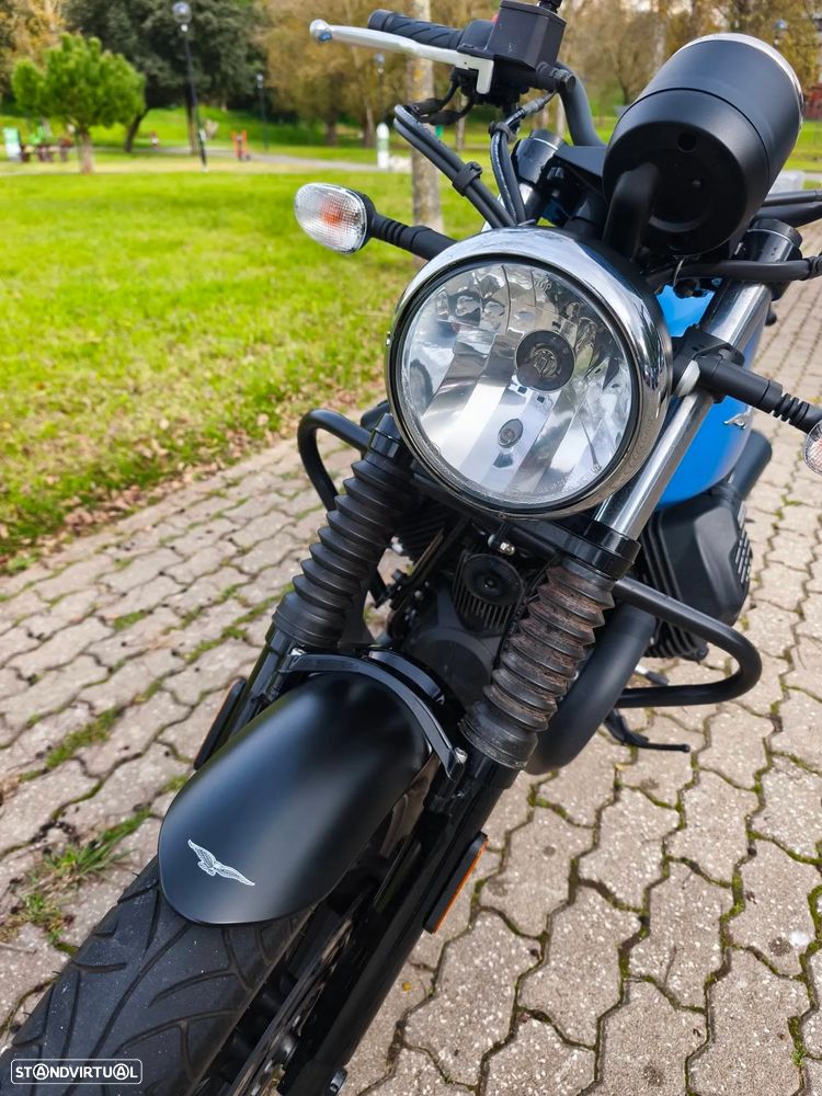 Moto Guzzi V7 750 Stone - 3