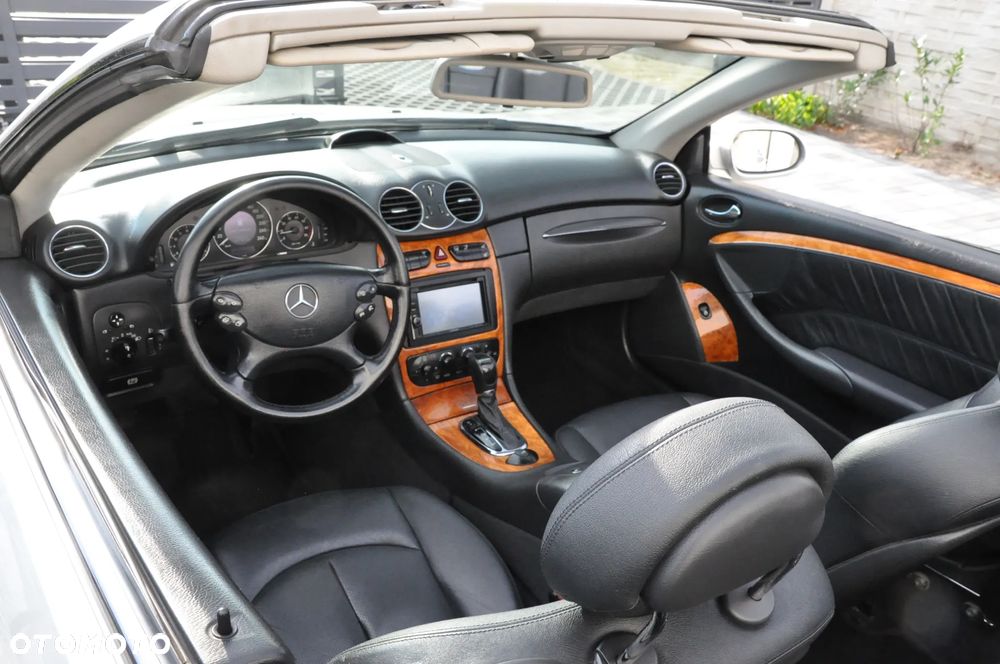 Mercedes-Benz CLK - 18