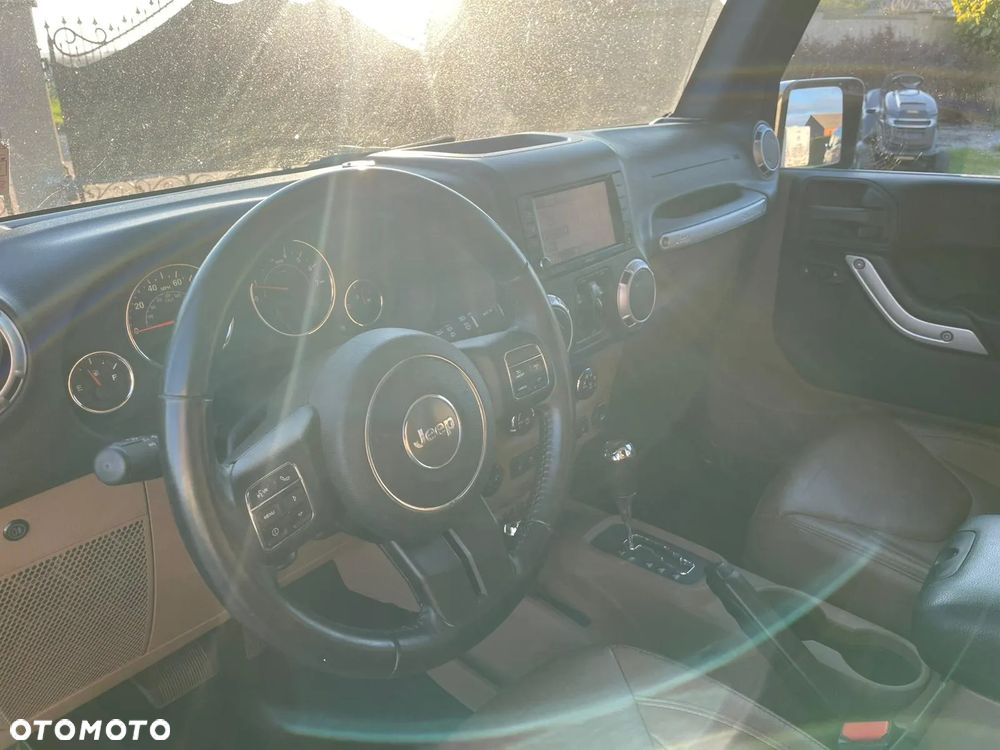 Jeep Wrangler Unlimited 3.6 Automatik Sahara - 15