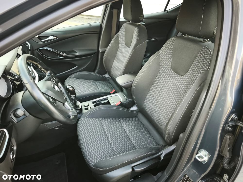 Opel Astra 1.6 D (CDTI) Start/Stop Dynamic - 15