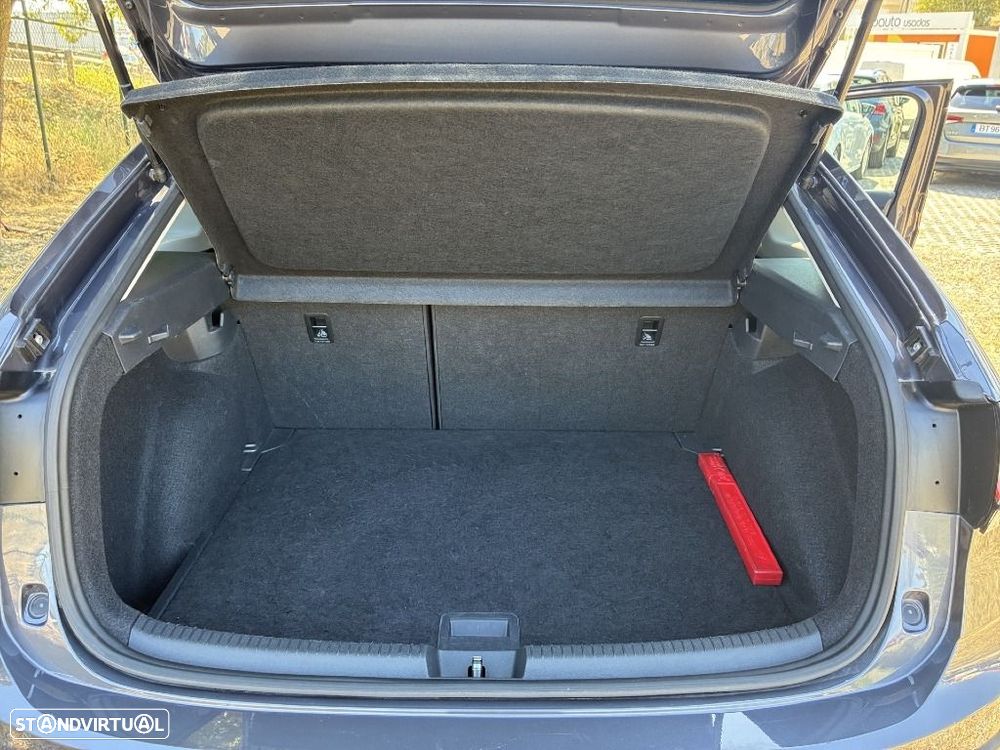 VW Taigo 1.0 TSI Urban - 17