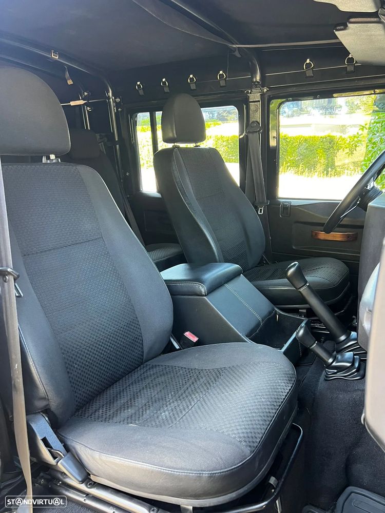 Land Rover Defender 110 CC 2.4 CRD SE - 13