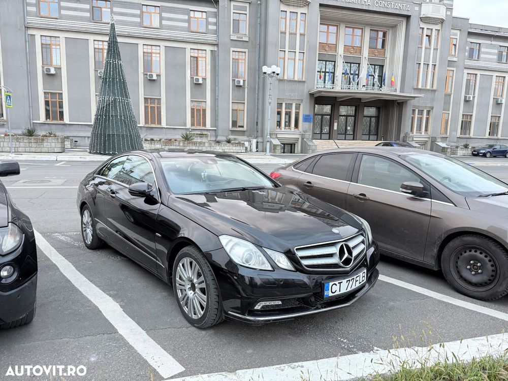 Mercedes-Benz E 350 CDI DPF Coupe BlueEFFICIENCY 7G-TRONIC Avantgarde - 12