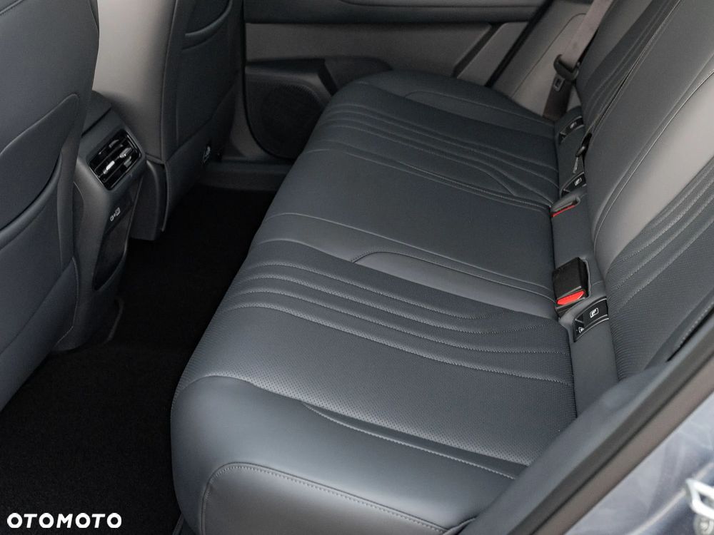 Geely Starray EM-i 1.5 PHEV Pro - 17