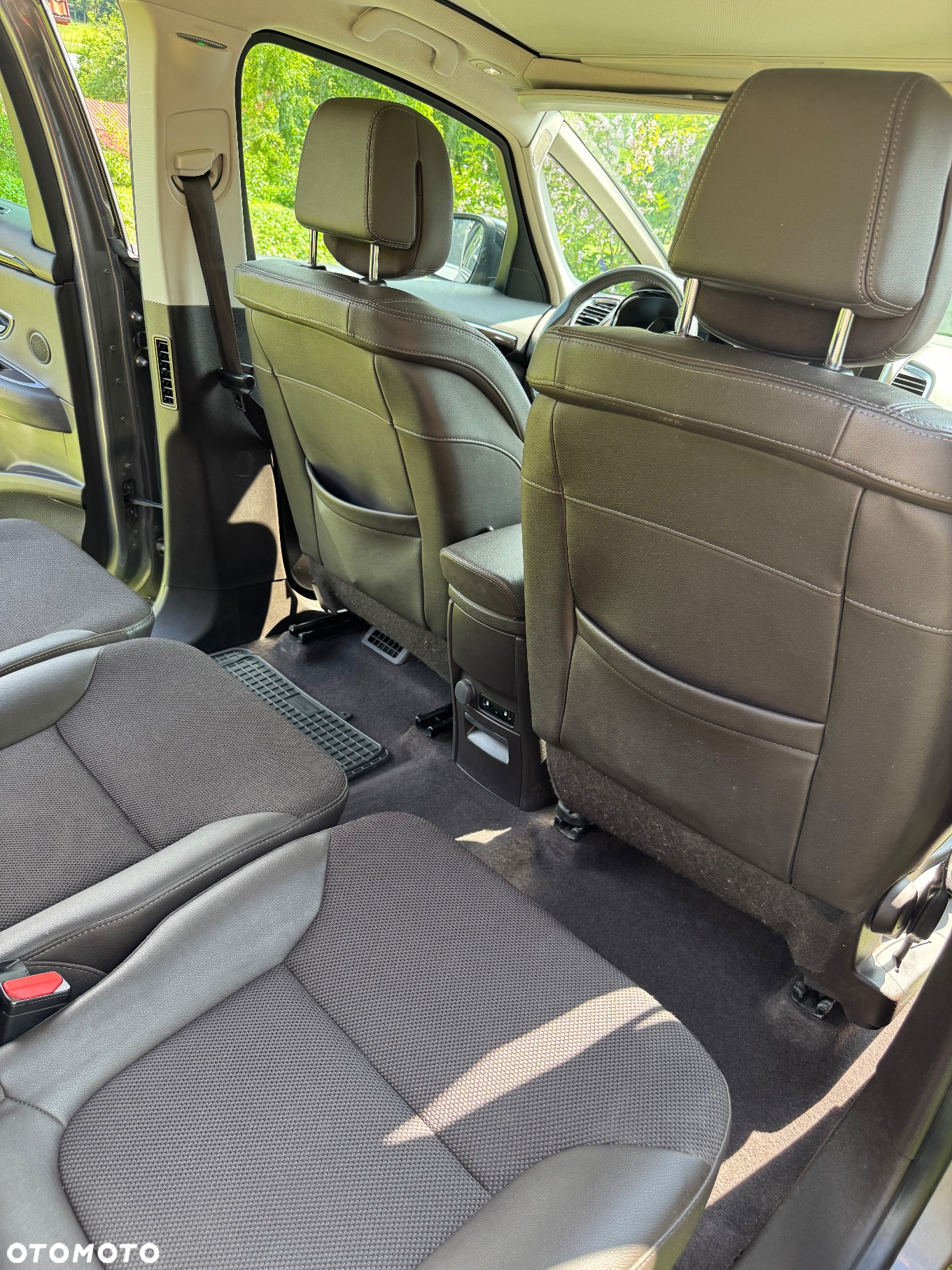 Renault Espace 1.6 dCi Energy SL Techno EDC 7 os - 15