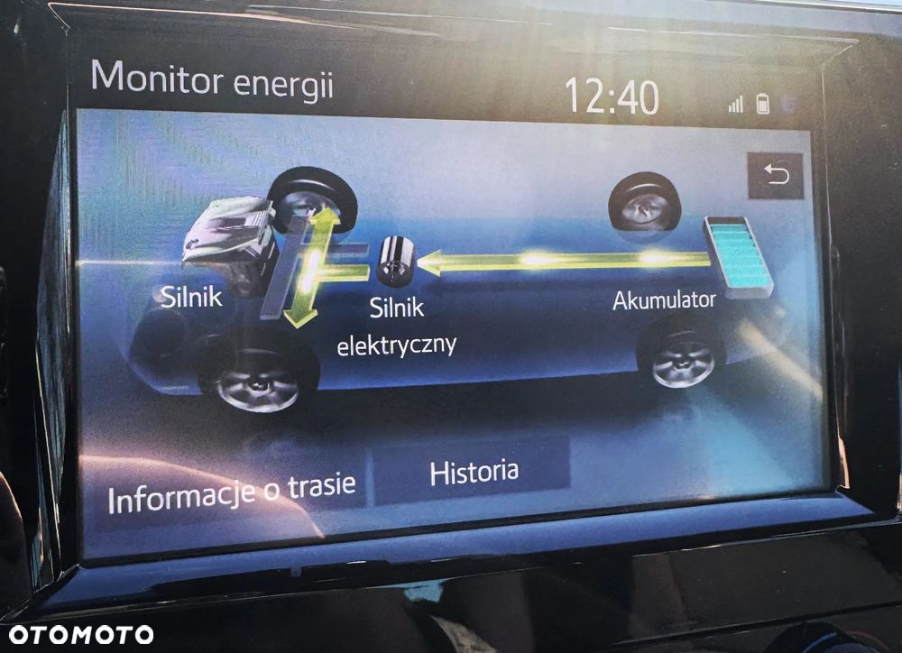 Toyota Camry 2.5 Hybrid Comfort CVT - 14