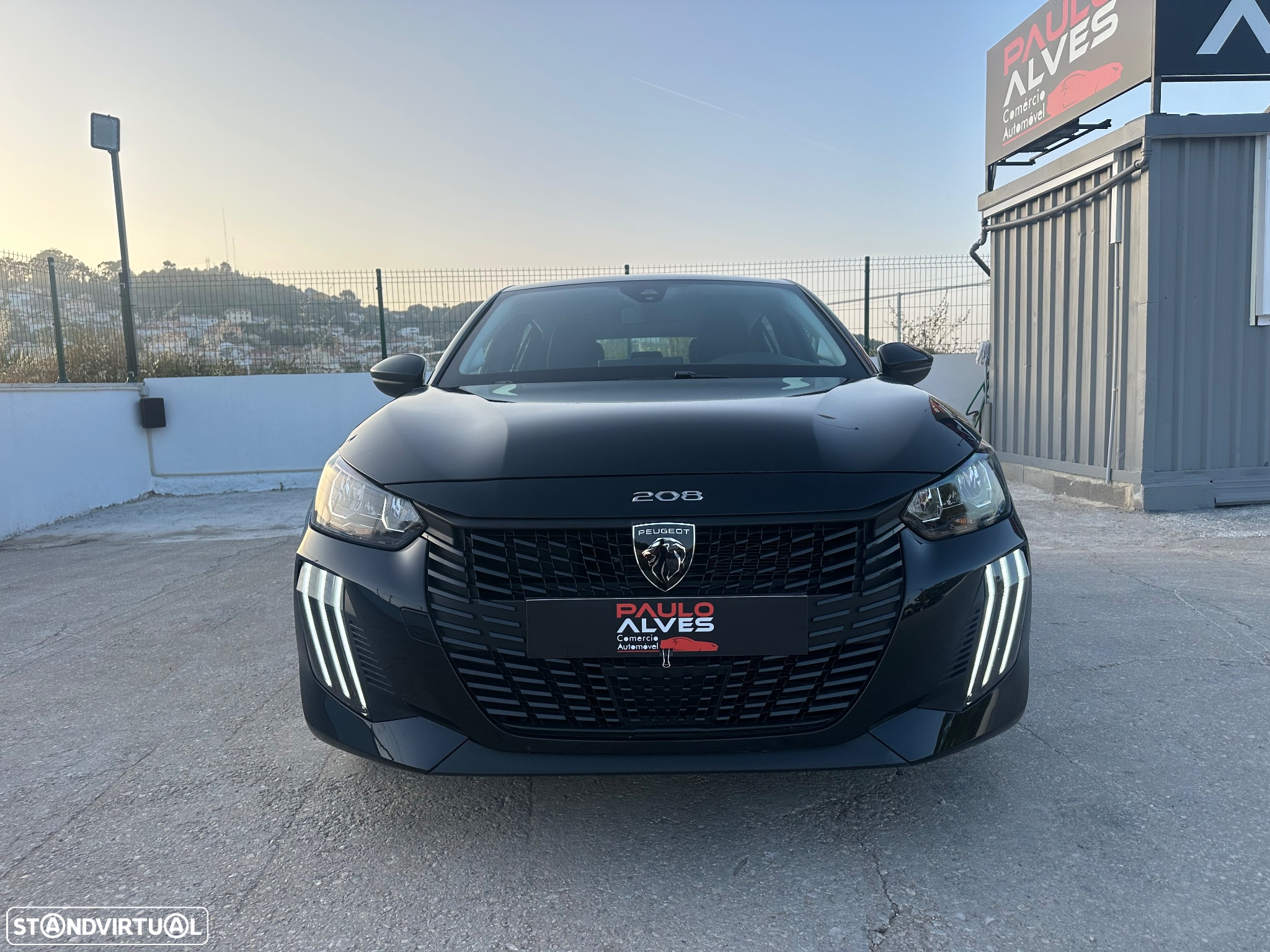 Peugeot 208 1.2 PureTech Active Pack - 37
