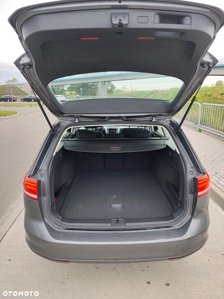 Volkswagen Passat 2.0 TDI BMT Comfortline DSG - 10