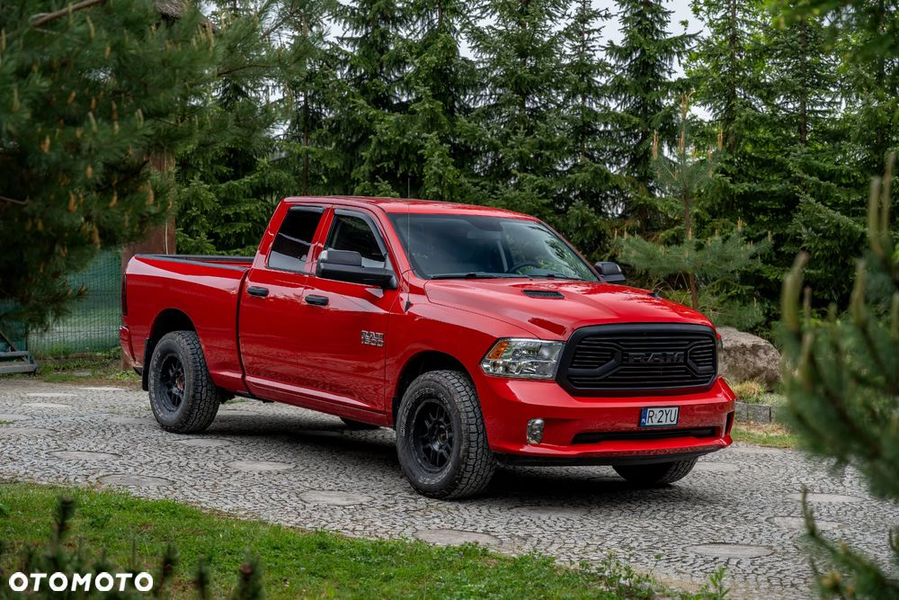 RAM 1500 Quad Cab Sport - 2