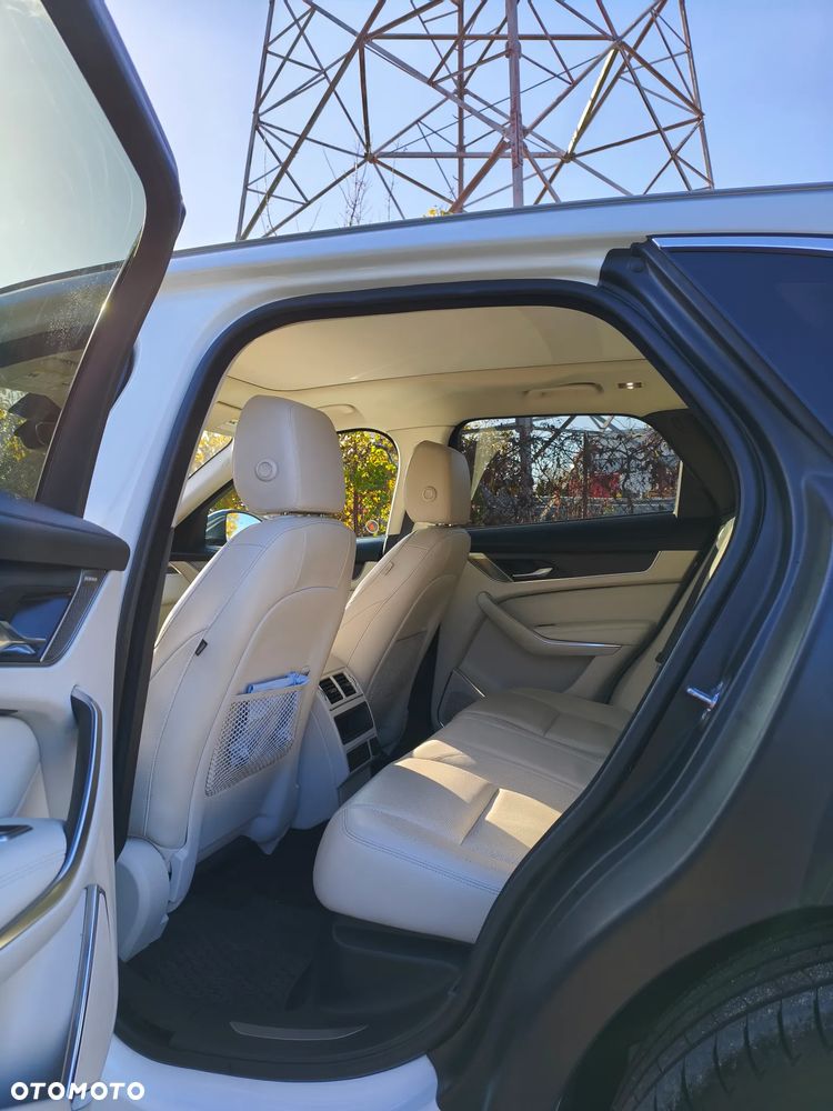 Jaguar F-Pace - 24