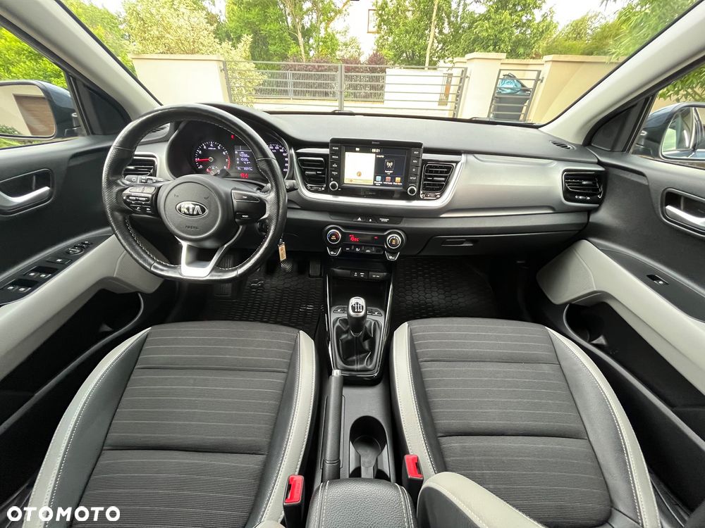 Kia Stonic 1.4 L - 23