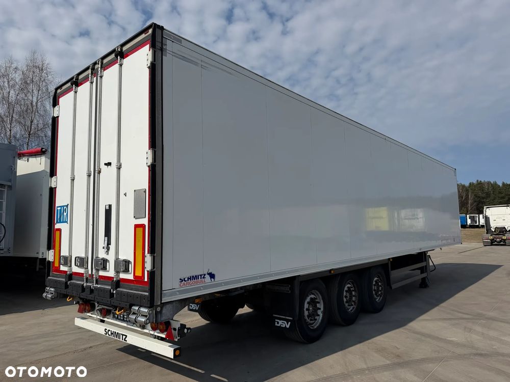 Schmitz Cargobull Chłodnia Hakówka Thermo King SLXi300 2017 rok - 2