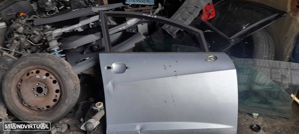 Porta frente direita seat ibiza 6j de 2011 - 1