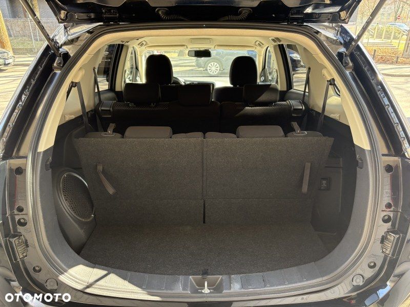 Mitsubishi Outlander 2.0 Intense + SDA 4WD CVT - 22