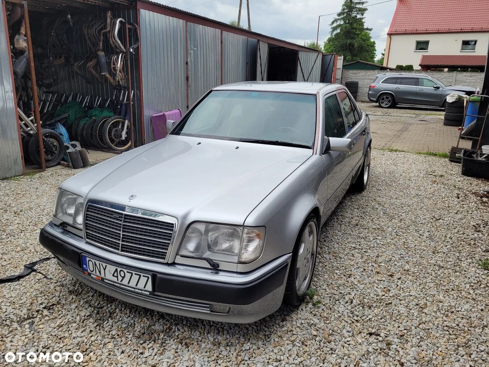 Mercedes-Benz Klasa E ver-500 - 2