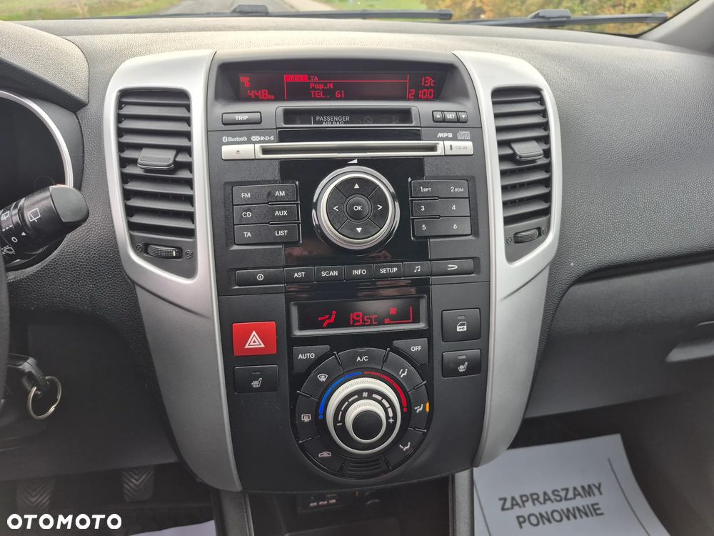 Kia Venga - 18