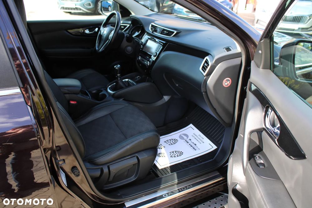 Nissan Qashqai 1.2 DIG-T TEKNA+ - 29