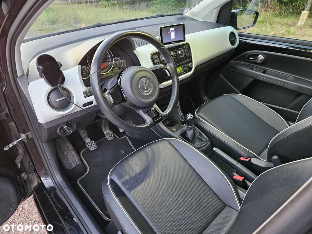 Volkswagen up! high - 7