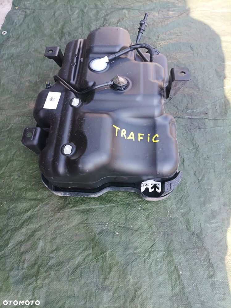 Renault Trafic III 1,6 DCI zbiornik AdBlue 93458907 - 3