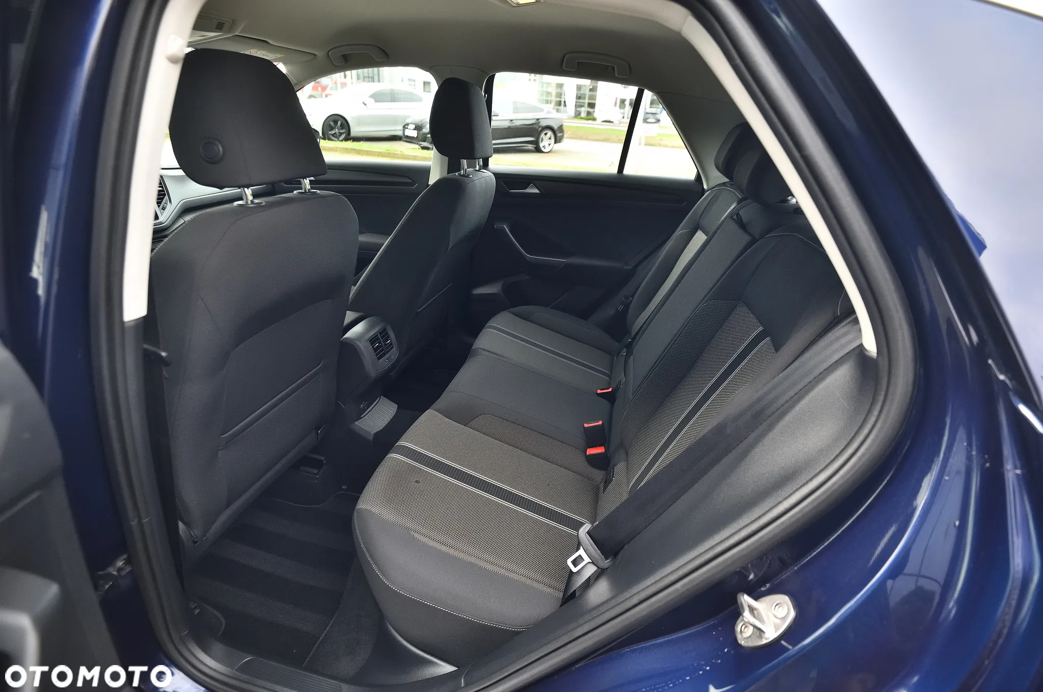 Volkswagen T-Roc 1.0 TSI Style - 35