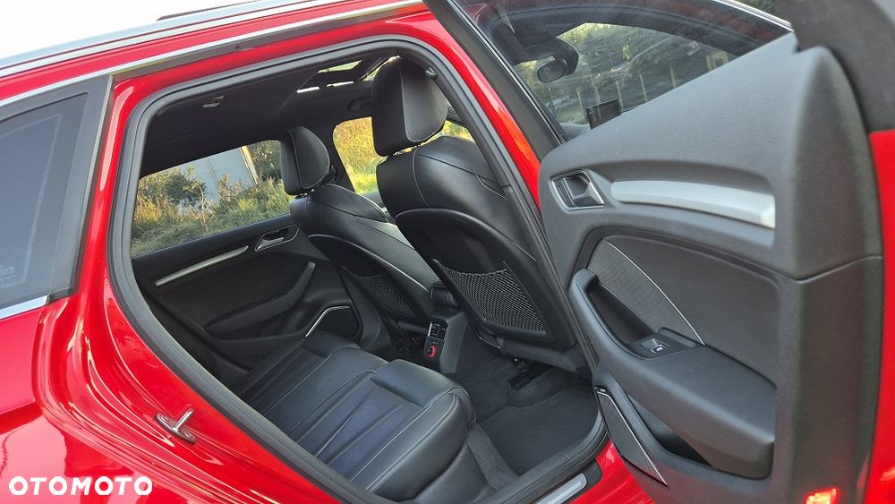 Audi A3 Sportback 2.0 TDI (clean diesel) quattro S tronic S line Sportpaket - 17