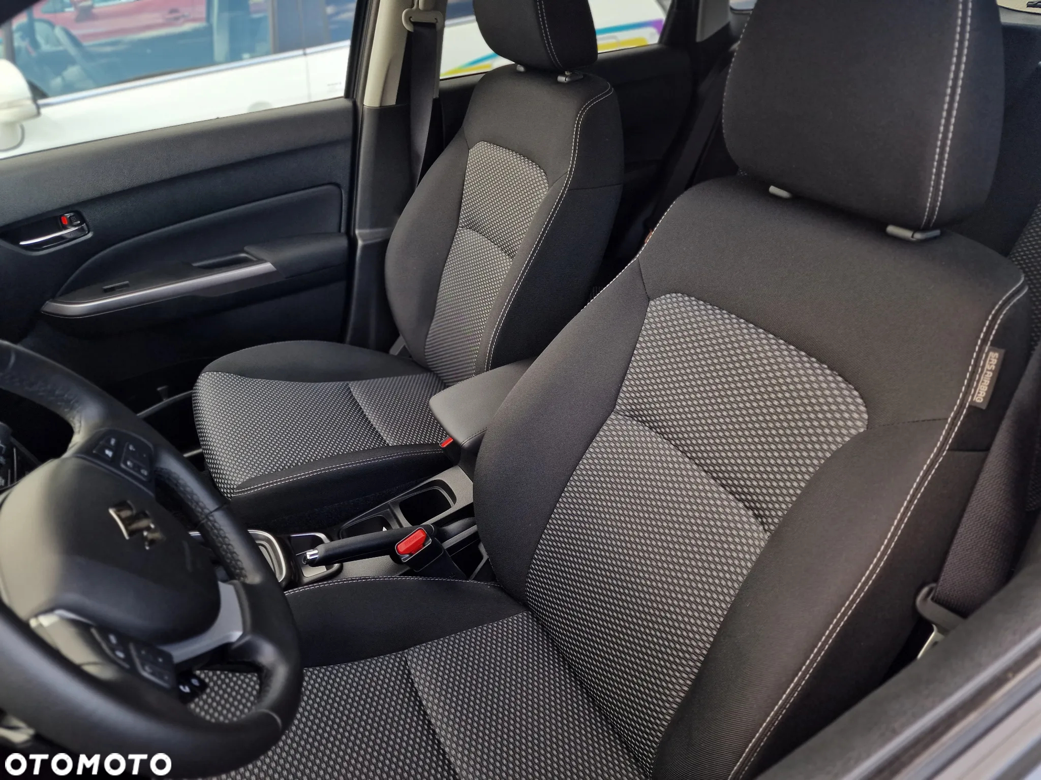 Suzuki Vitara 1.5 DualJet Hybrid Premium Plus 2WD AGS - 8