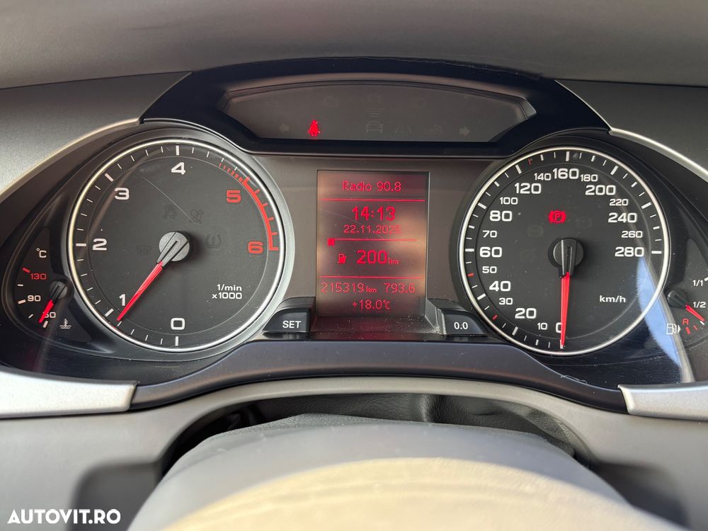 Audi A4 2.0 TDI B8 - 7