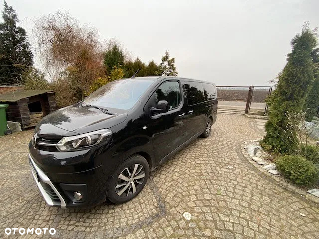 Toyota ProAce Kombi 2.0 D-4D Long 2,8t - 3