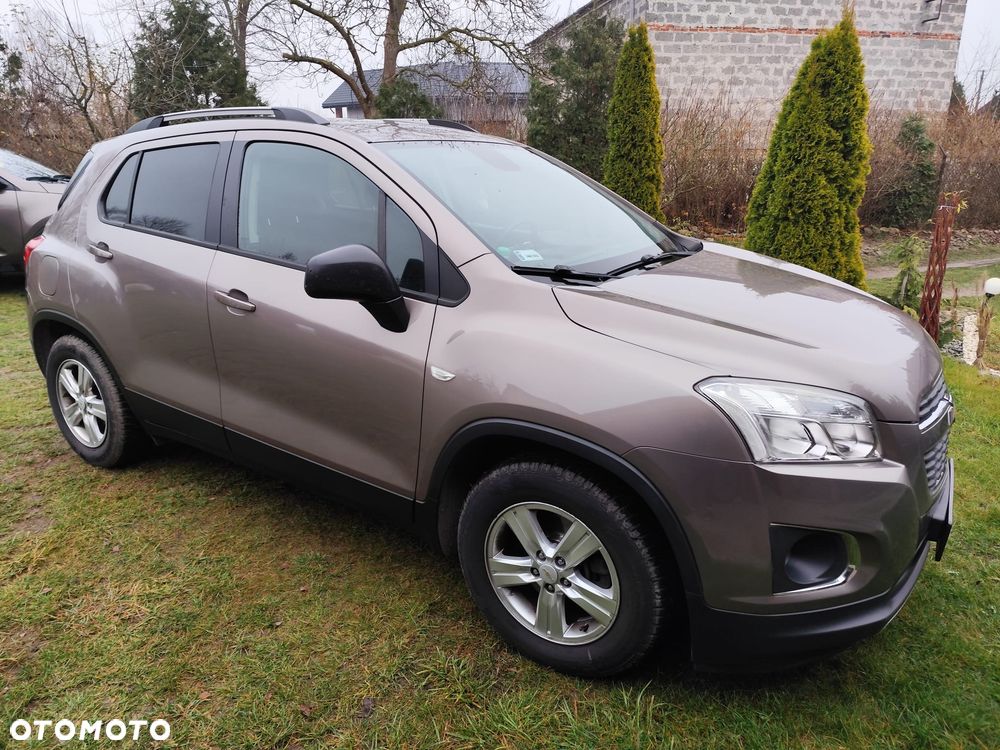 Chevrolet Trax 1.6 LS - 21