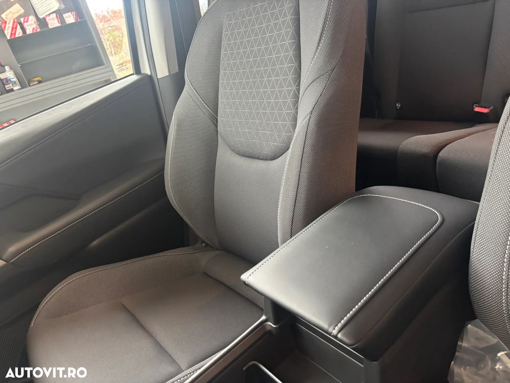 Toyota Hilux 2.8D MHEV Double Cab 6AT AWD Style - 31