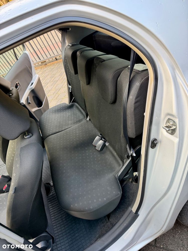 Toyota Yaris 1.3 Luna - 20