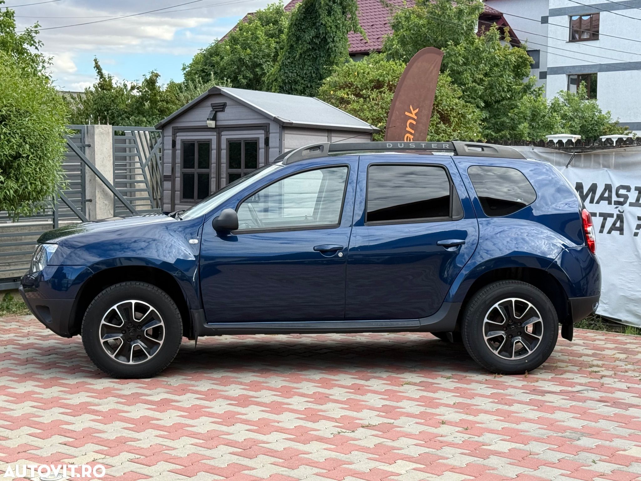 Dacia Duster 1.6 4x2 Laureate - 1
