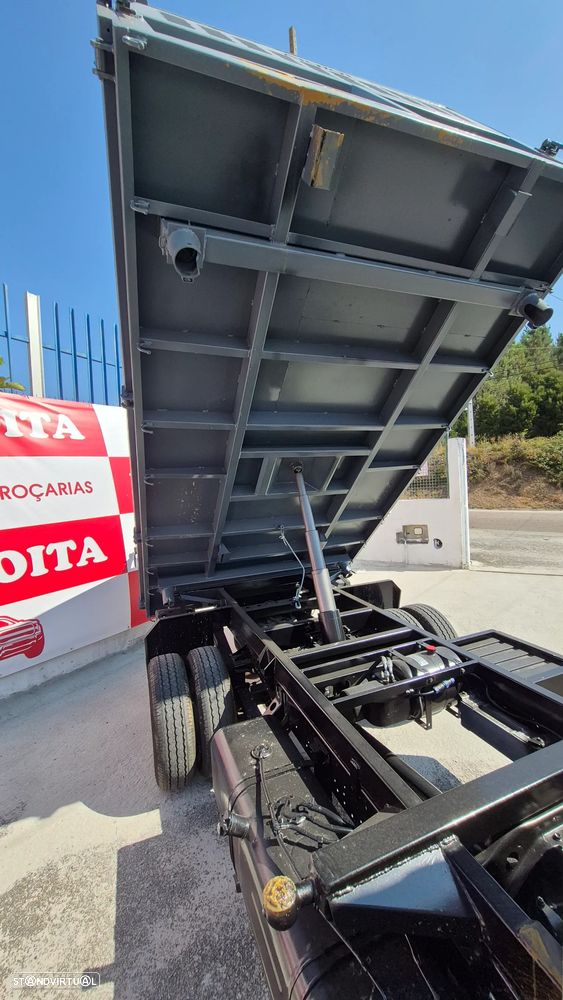 Toyota Dyna M - 4
