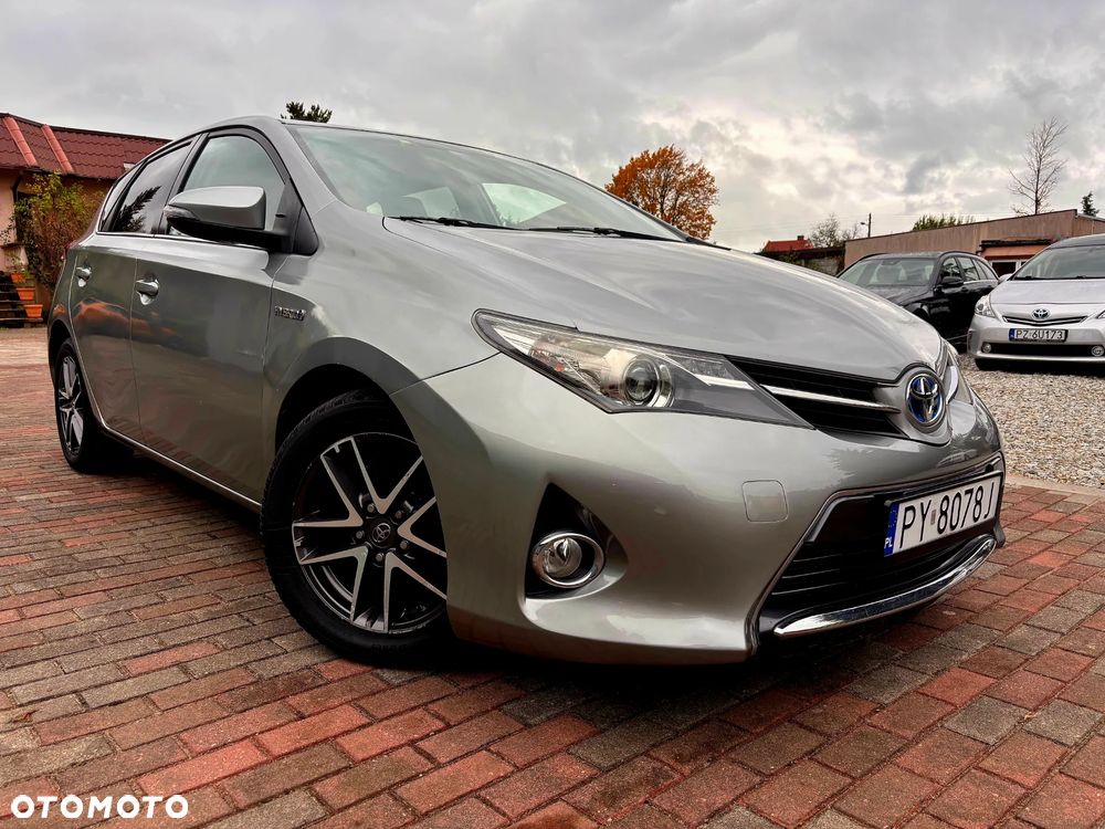 Toyota Auris 1.8 HSD Luna - 22