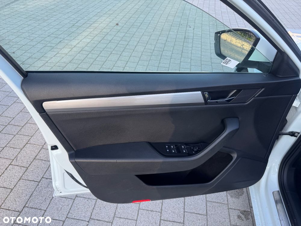 Skoda Superb 2.0 TSI 4x4 Sportline DSG - 19