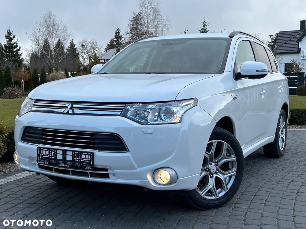 Mitsubishi Outlander 2.0 4WD Plus - 1