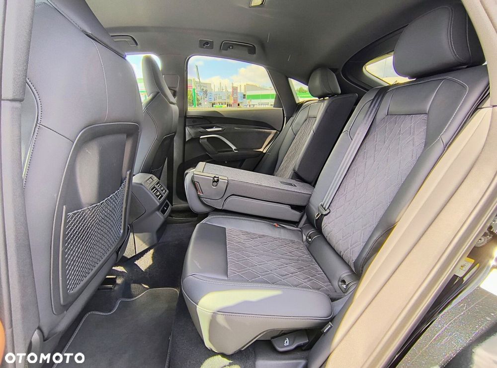 Audi Q5 Sportback - 22