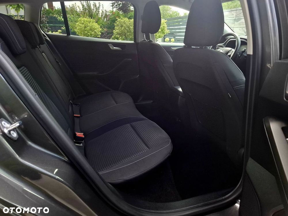 Ford Focus 1.5 EcoBlue STart-Stopp-System TITANIUM X - 24