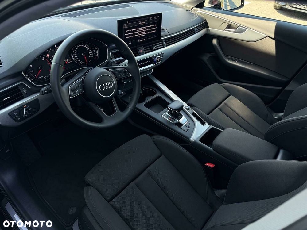 Audi A4 Limousine - 13