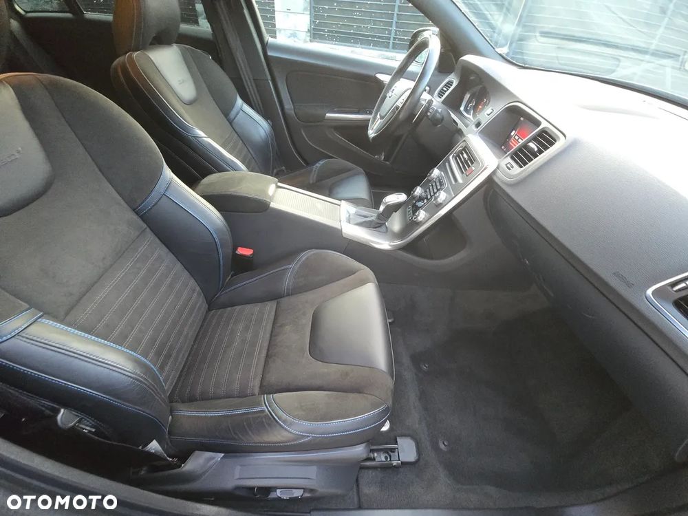 Volvo V60 T6 AWD Polestar - 17