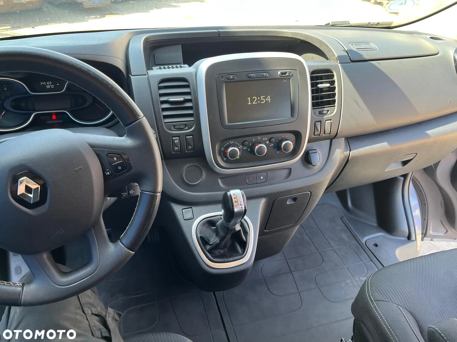Renault Trafic - 18