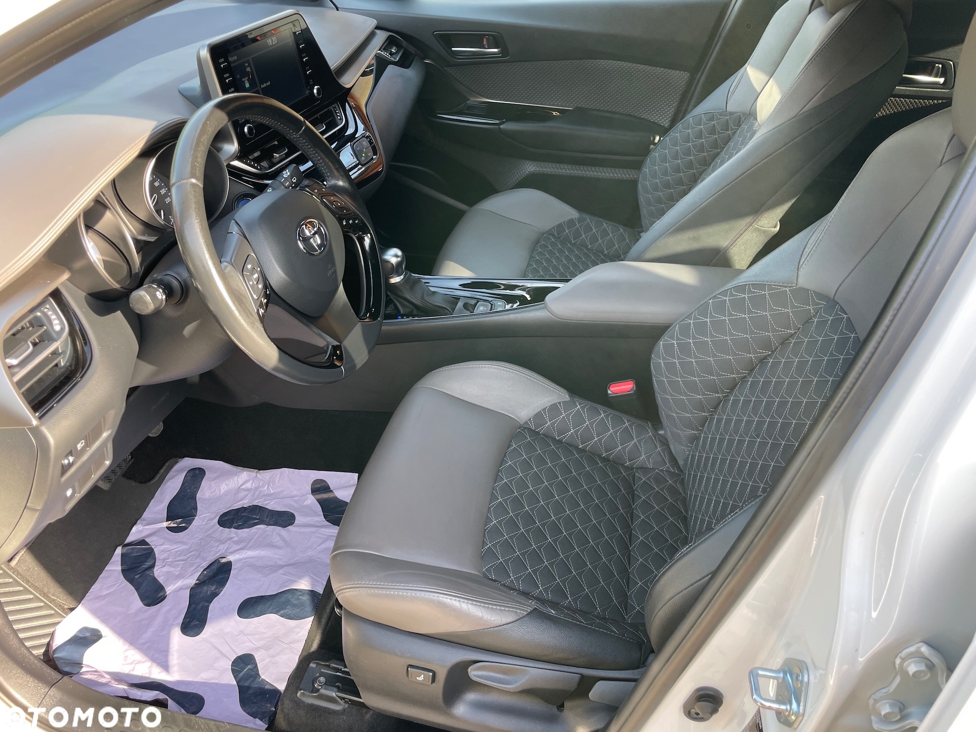 Toyota C-HR 2.0 Hybrid GR Sport - 9