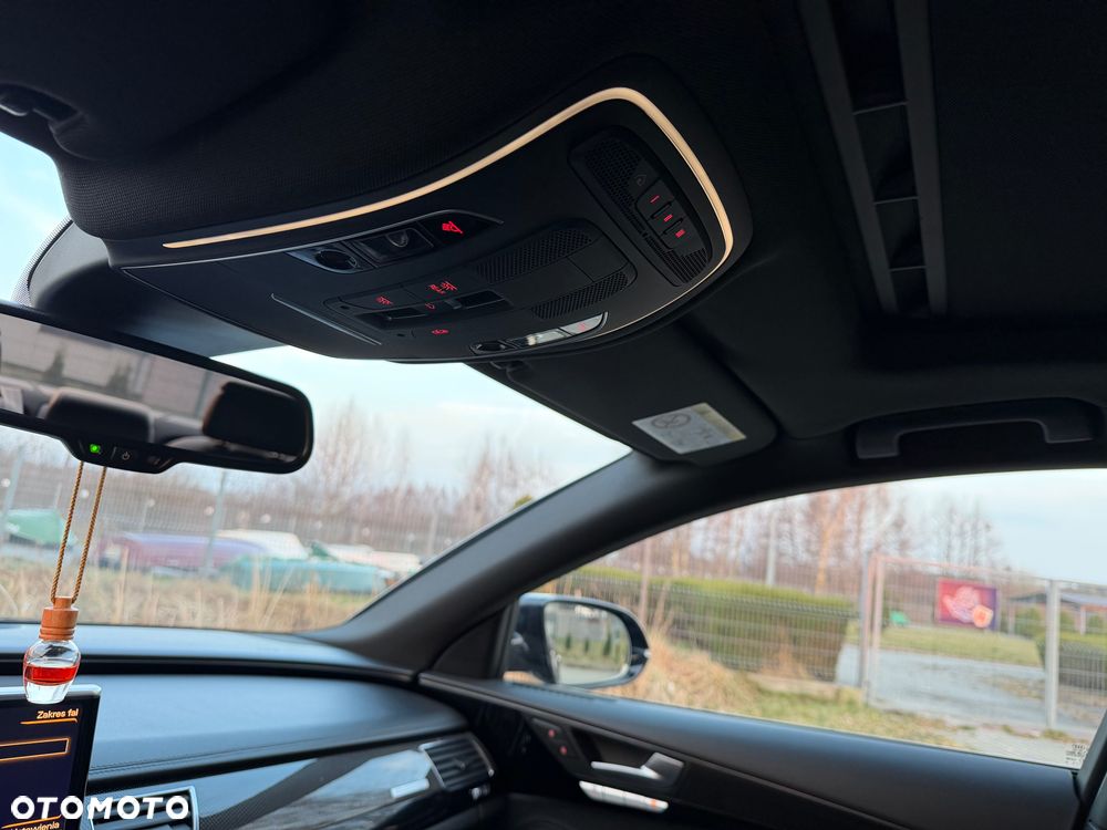 Audi A8 - 8