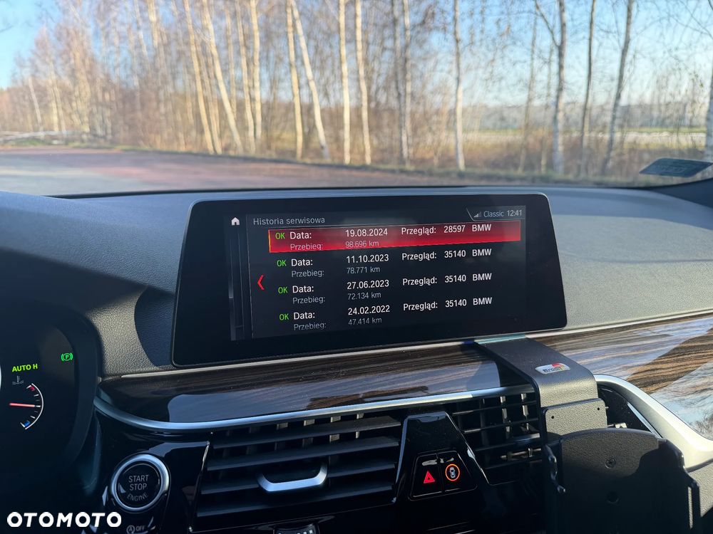 BMW Seria 5 530i xDrive M Sport sport - 26