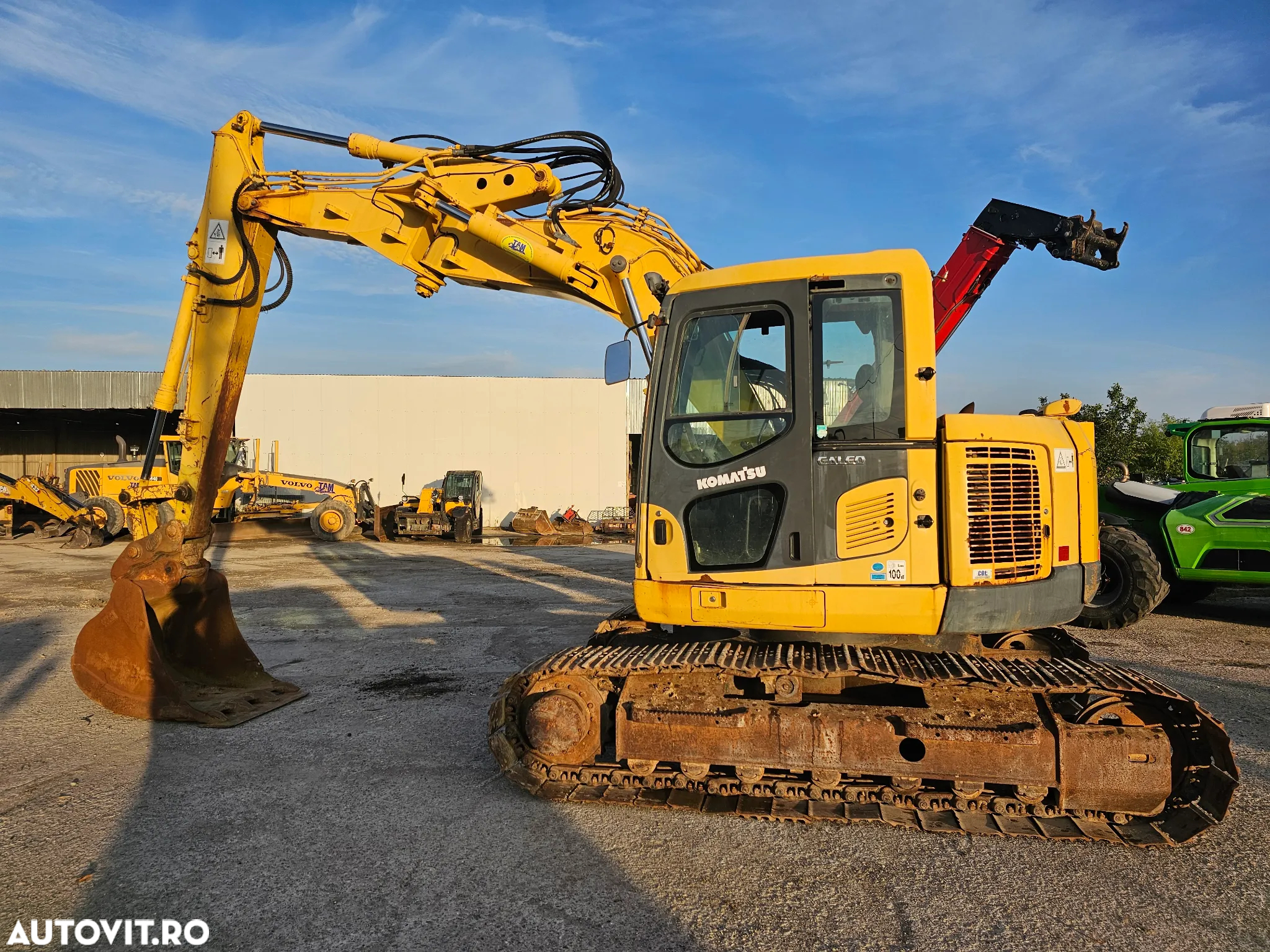 Komatsu PC 138 USLC-8 excavator pe senile compact - 2