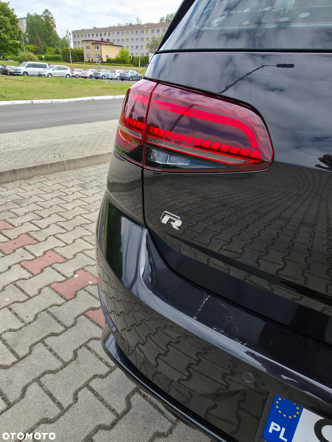 Volkswagen Golf R 4Motion BlueMotion Technology DSG - 8